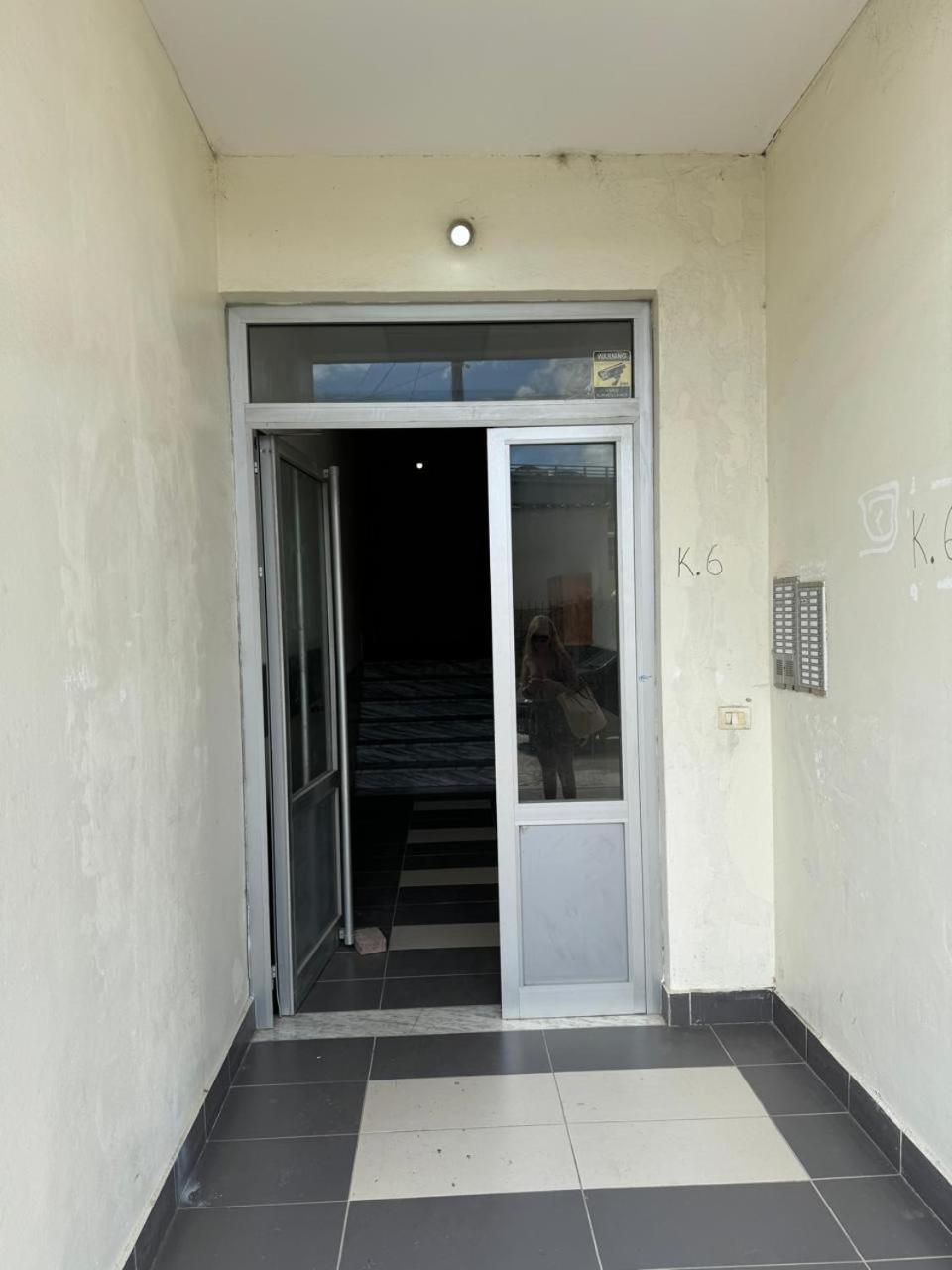 Brand New Apartament Дуррес Екстер'єр фото